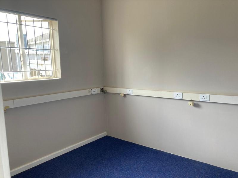 To Let Commercial Property for Rent in Newton Park Eastern Cape